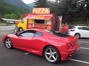 rassemblement ferrari :actualité: pizza serrechevalier